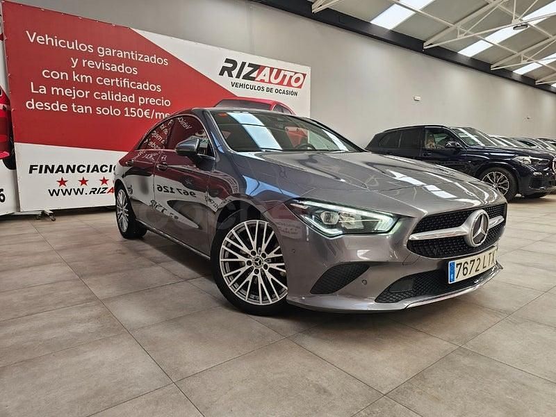 Usado Mercedes CLA220 190 CV (139 kW) 2021 Gris / plata Berlina