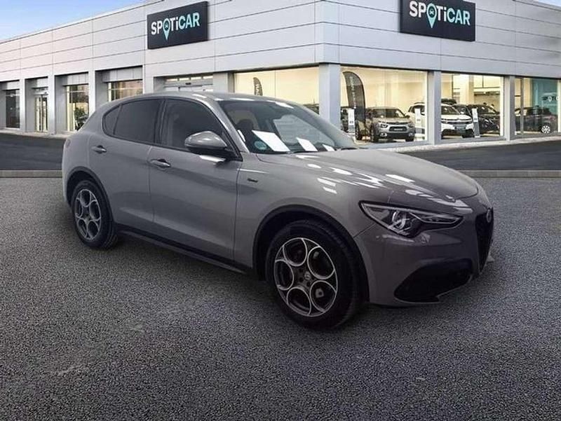 Usado Alfa Romeo Stelvio Sprint 192 CV (141 kW) 2021 Gris SUV