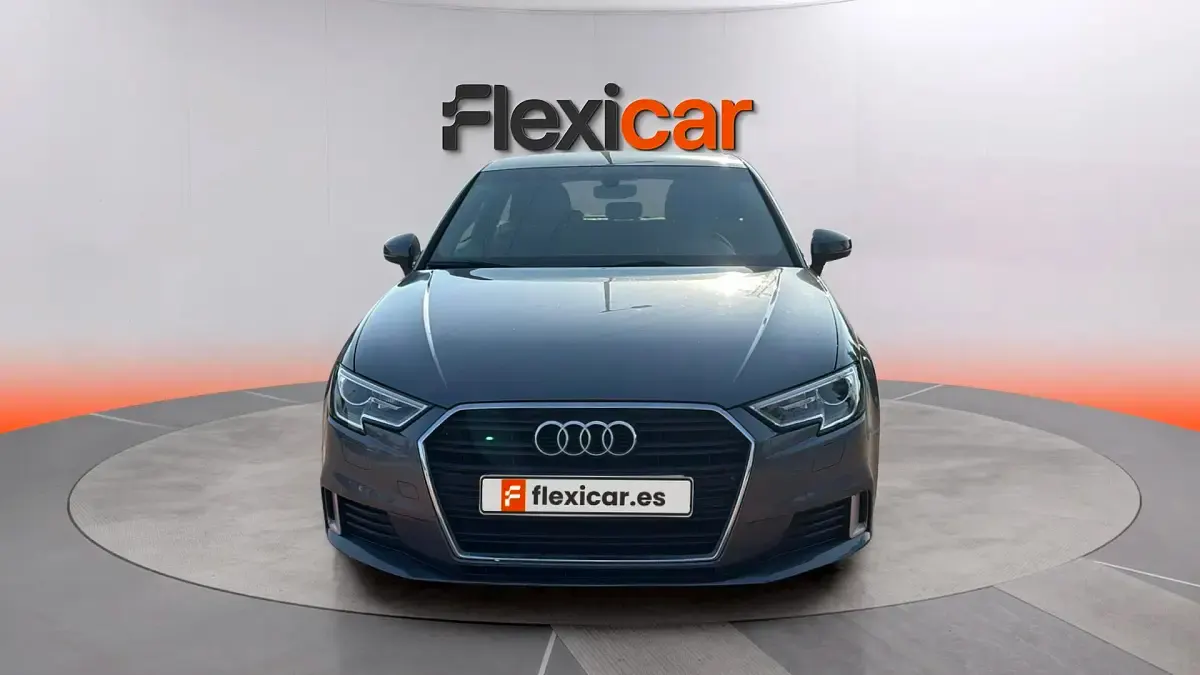 Usado Audi A3 Sport 110 CV (80 kW) 2017 Gris Berlina
