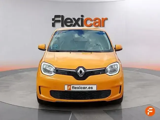 Usado Renault Twingo Zen 65 CV (47 kW) 2021 Amarillo Utilitario