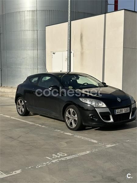 Usado Renault Mégane Expression 105 CV (77 kW) 2009 Negro Berlina