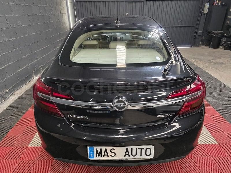 Usado Opel Insignia Selective 140 CV (102 kW) 2015 Gris / plata Berlina