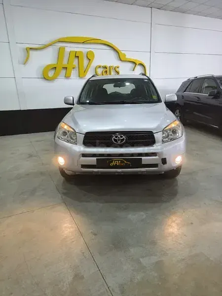 Usado Toyota RAV4 Executive 136 CV (100 kW) 2007 Gris / plata SUV