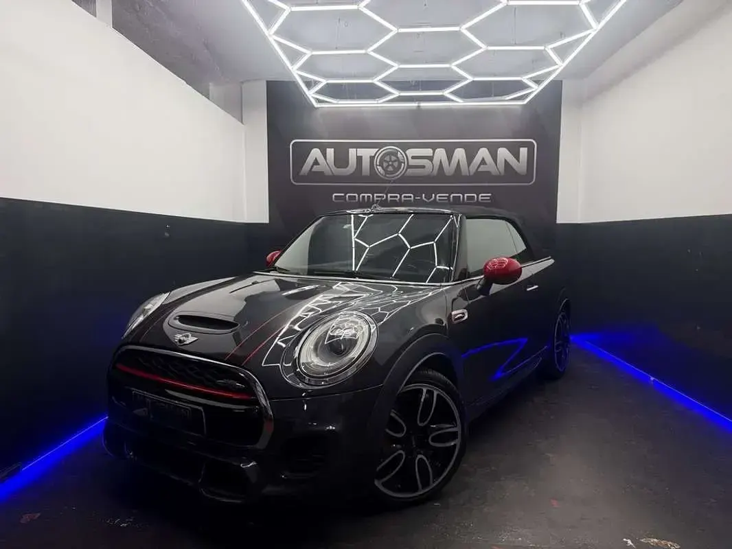 Usado Mini John Cooper Works Cabriolet 231 CV (169 kW) 2018 Gris Descapotable