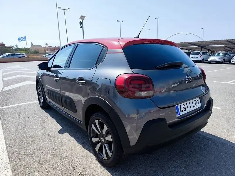 Usado Citroën C3 Feel 82 CV (60 kW) 2019 Gris / plata Utilitario