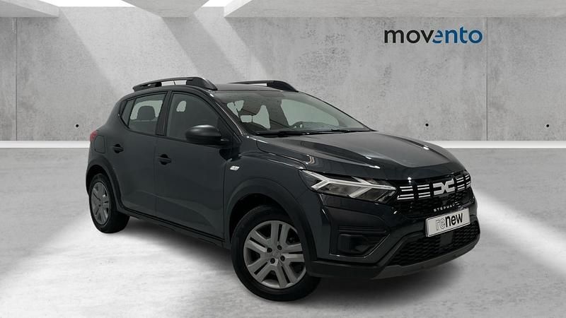 Usado Dacia Sandero Essentiel 101 CV (74 kW) 2022 Gris Berlina