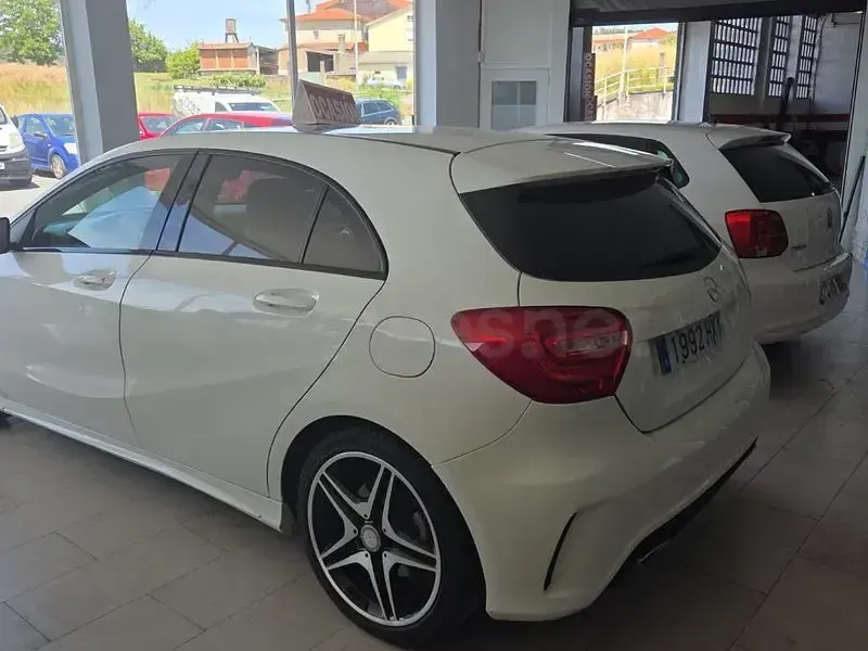 Usado Mercedes A220 AMG line 170 CV (125 kW) 2014 Blanco Utilitario