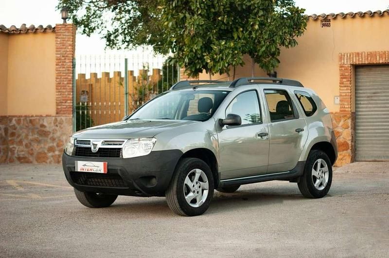 Usado Dacia Duster Ambiance 90 CV (66 kW) 2012 Gris / plata SUV