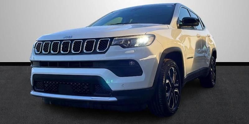 Blanco Nuevo 2025 Jeep Compass Altitude SUV | 29.999 € (Super precio) - Imagen 1/4