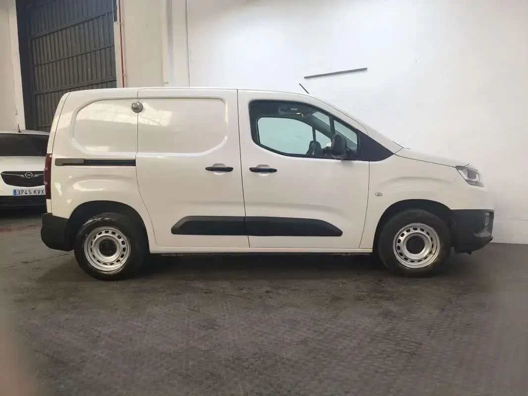Usado Toyota Proace City City 102 CV (75 kW) 2021 Blanco Monovolumen