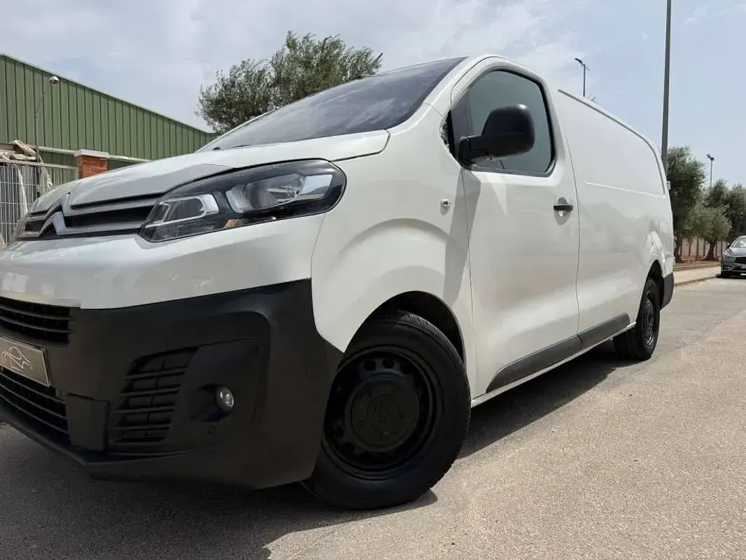 Usado Citroën Jumpy 102 CV (75 kW) 2020 Blanco Monovolumen