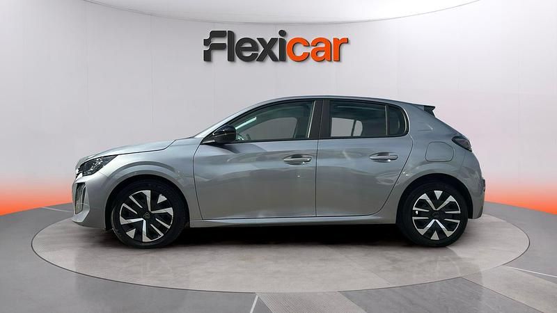 Usado Peugeot 208 Allure 102 CV (75 kW) 2024 Gris Utilitario