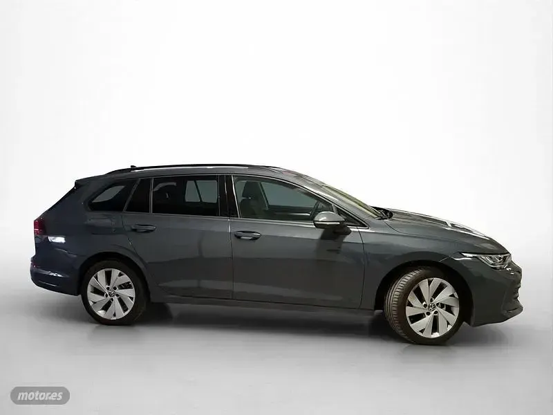 Usado VW Golf VIII 116 CV (85 kW) 2024 Gris Familiar