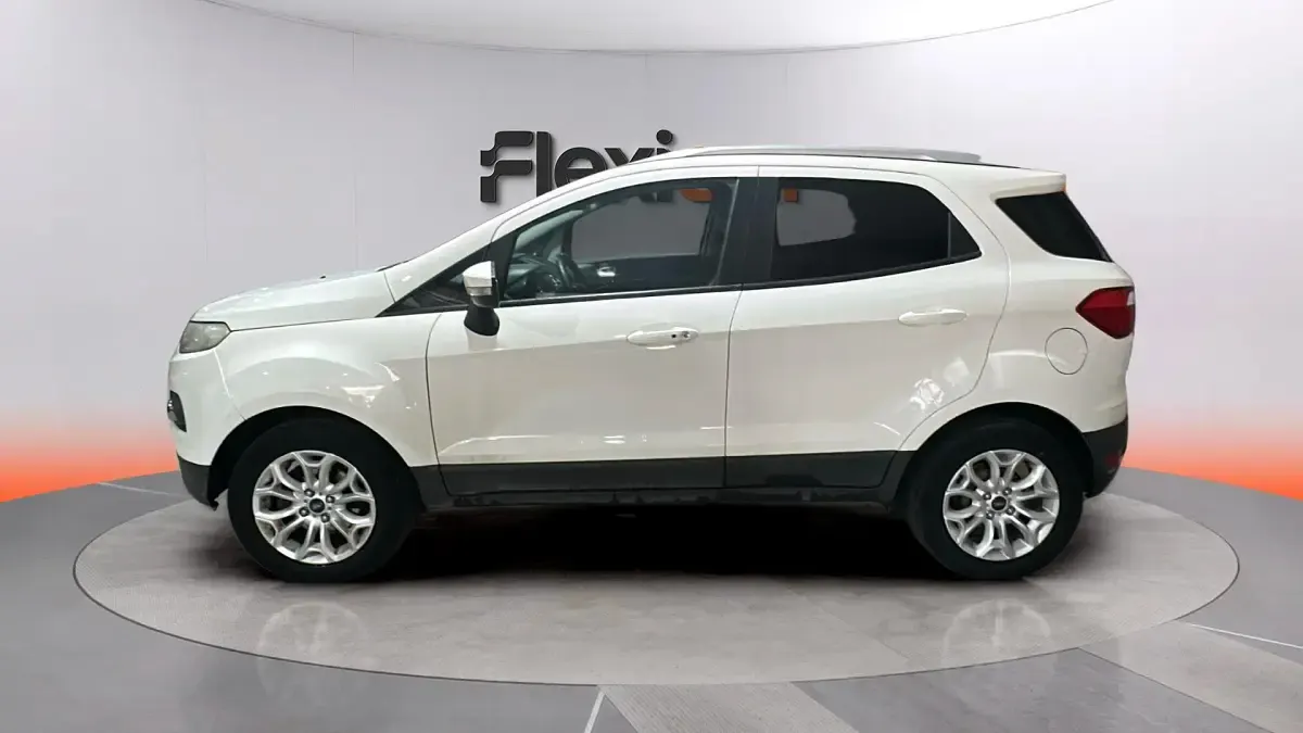 Usado Ford Ecosport Titanium 112 CV (82 kW) 2017 Blanco SUV