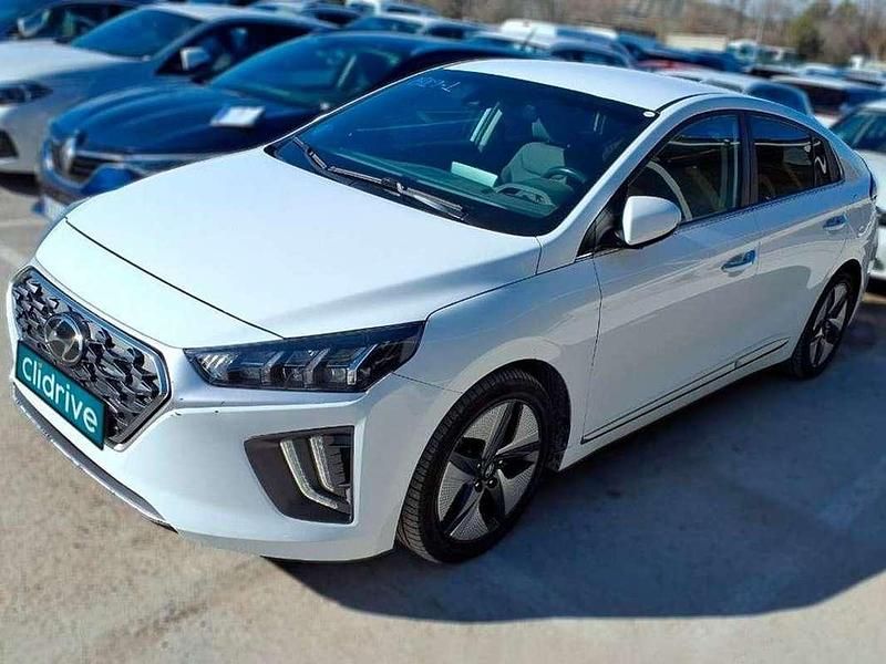 Usado Hyundai Ioniq 105 CV (77 kW) 2022 Blanco Utilitario
