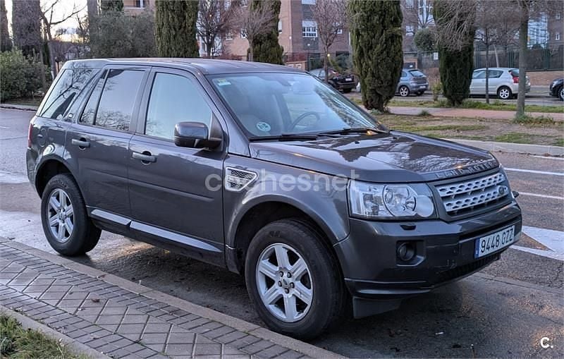 Gris / plata Usado 2010 Land Rover Freelander 2 S SUV | 9800 € (Precio justo) - Imagen 1/4