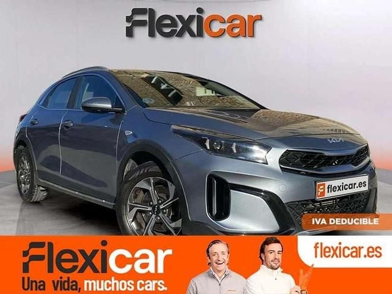 Usado Kia XCeed 160 HP (117 kW) 2023 Cinzento SUV
