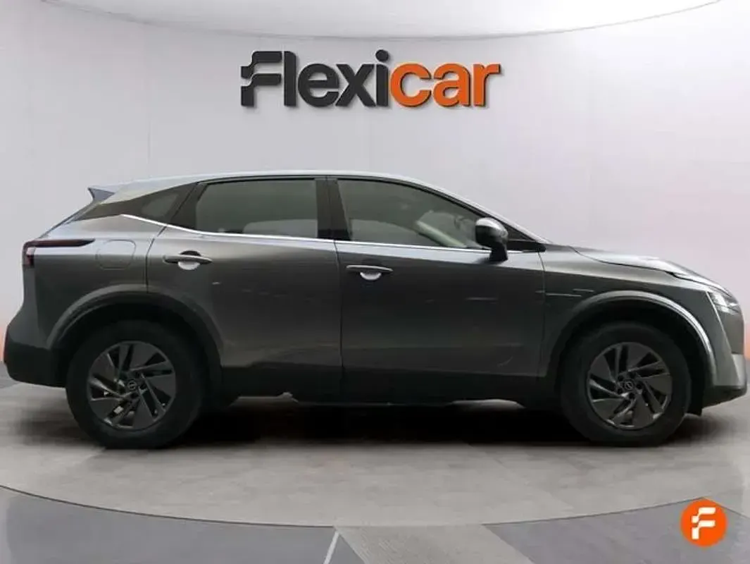 Usado Nissan Qashqai Acenta 158 CV (116 kW) 2023 Gris SUV