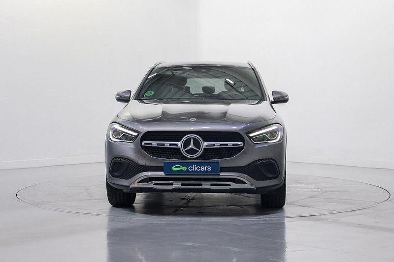 Usado Mercedes GLA200 150 CV (110 kW) 2023 Gris SUV