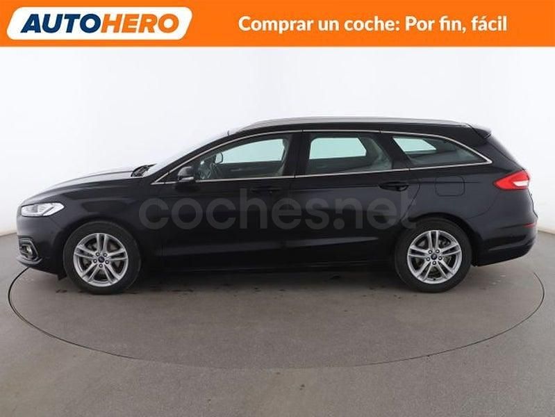 Usado Ford Mondeo Titanium 150 CV (110 kW) 2019 Negro Familiar