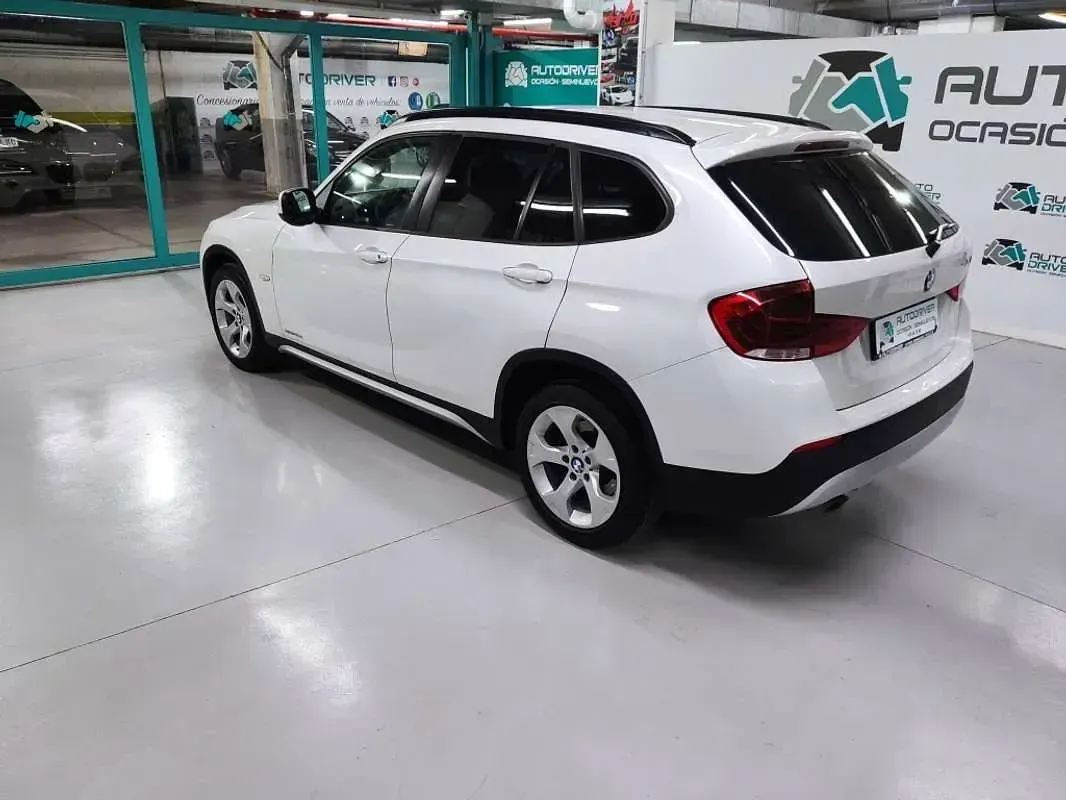 Usado BMW X1 Shadowline 177 CV (130 kW) 2012 Blanco SUV