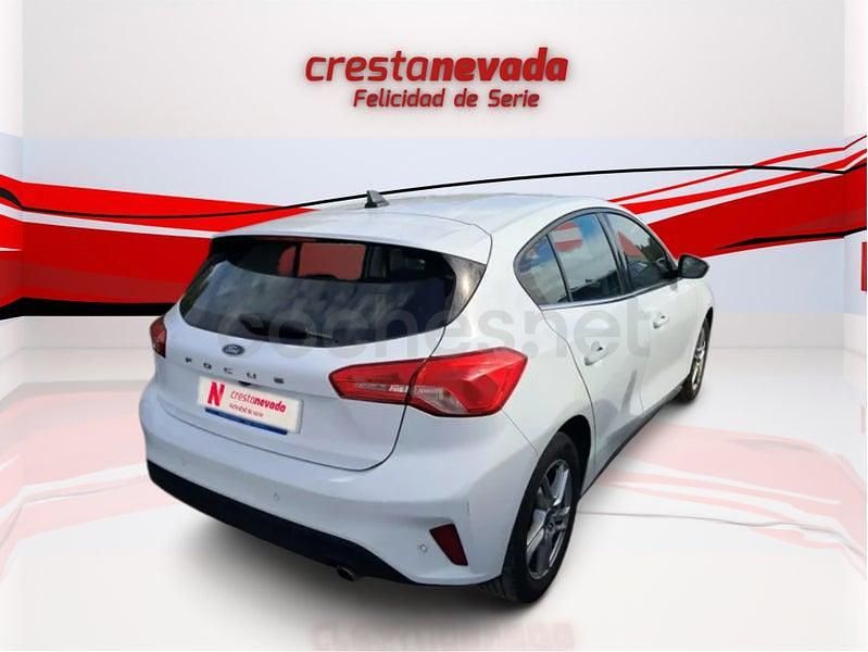 Usado Ford Focus Trend 95 CV (69 kW) 2021 Blanco Berlina
