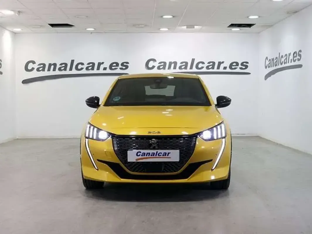Usado Peugeot 208 GT-line 102 CV (75 kW) 2019 Amarillo Utilitario