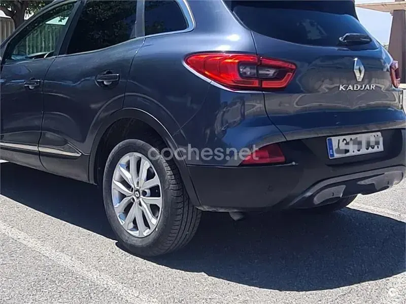 Usado Renault Kadjar Intens 130 CV (95 kW) 2015 Gris / plata SUV