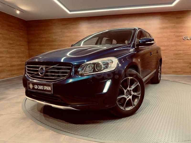 Usado Volvo XC60 Kinetic 181 CV (133 kW) 2015 Azul SUV