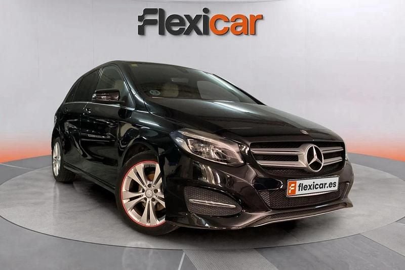 Negro Usado 2015 Mercedes B180 Monovolumen | 13.190 € (Precio justo) - Imagen 1/4