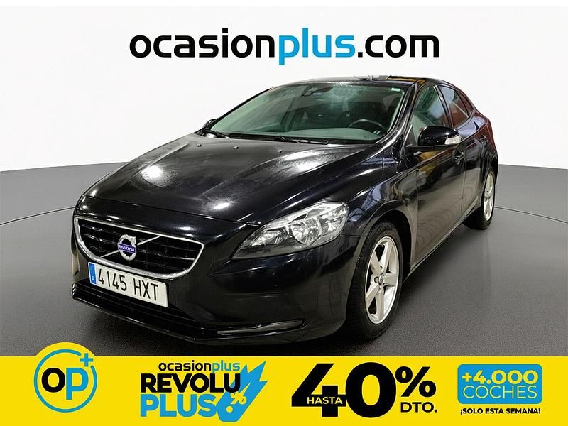 Usado Volvo V40 Kinetic 115 CV (84 kW) 2014 Negro Utilitario