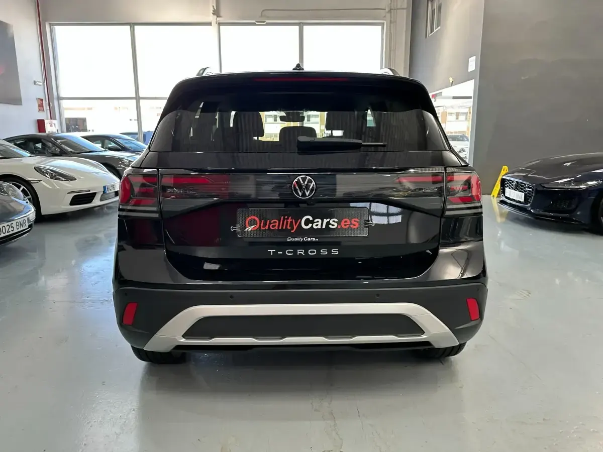 Usado VW T-Cross Life 116 CV (85 kW) 2024 Negro SUV