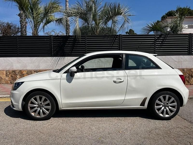 Usado Audi A1 Ambition 86 CV (63 kW) 2013 Blanco Utilitario