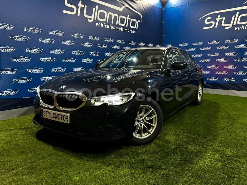 Negro Usado 2018 BMW 318 Comfort Edition Berlina | 24.490 € (Caro) - Imagen 1/4