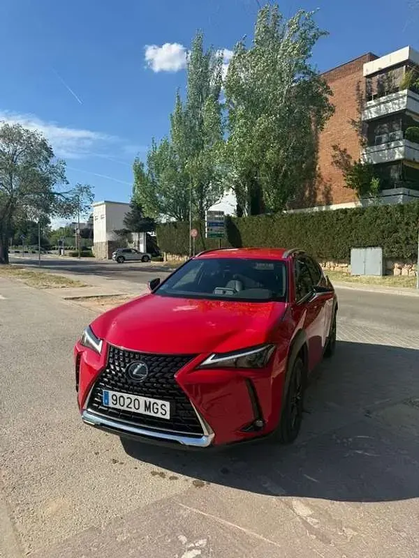 Usado Lexus UX 250h 184 CV (135 kW) 2023 Rojo SUV