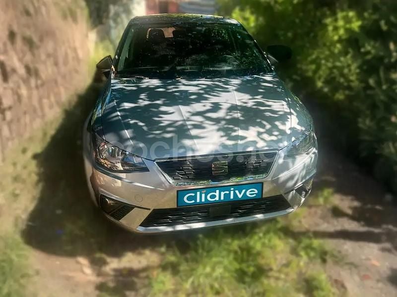 Usado Seat Ibiza Reference 80 CV (58 kW) 2019 Gris / plata Utilitario