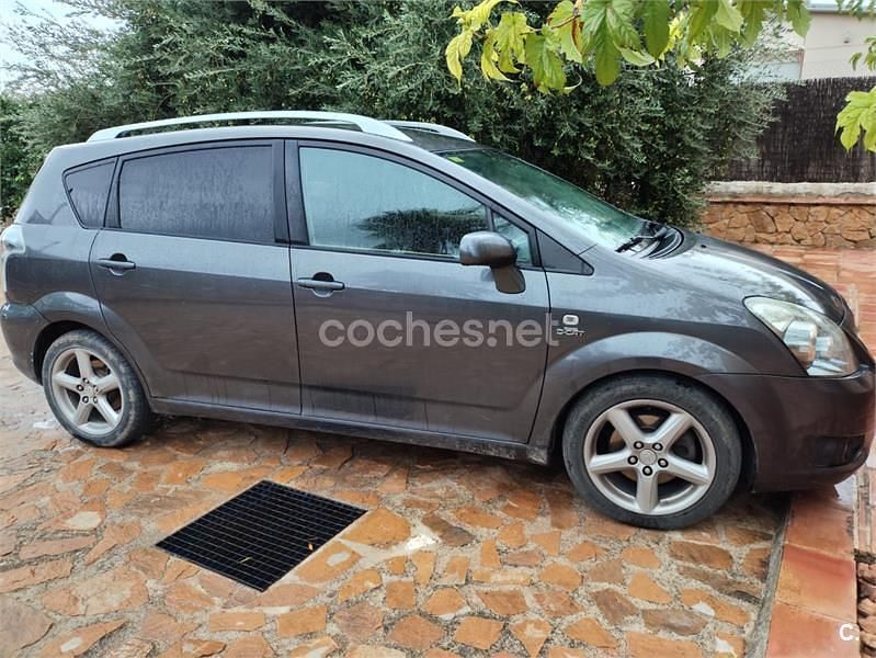 Usado Toyota Corolla Verso Sport 177 CV (130 kW) 2008 Gris / plata Monovolumen