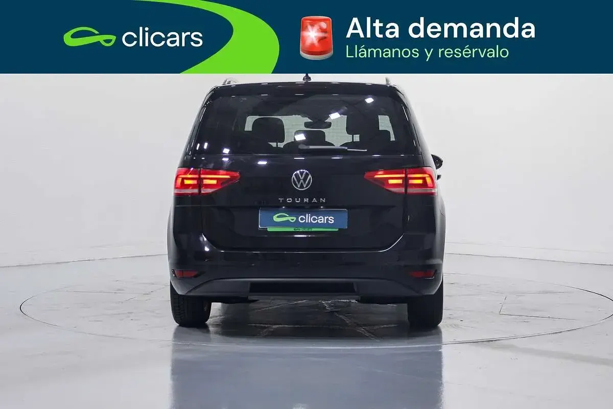 Usado VW Touran Sport 150 CV (110 kW) 2022 Azul Monovolumen