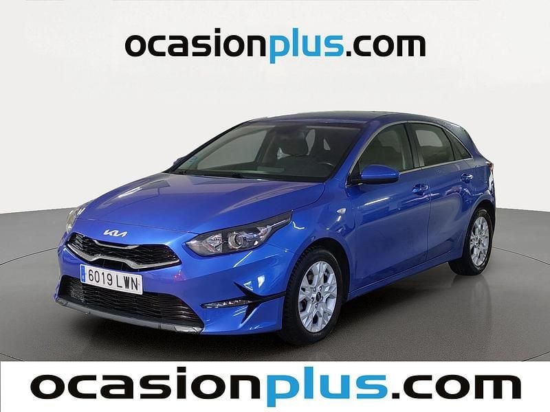 Usado Kia Ceed 101 CV (74 kW) 2022 Azul Utilitario