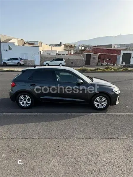Usado Audi A1 Sportback Advanced Plus 95 CV (69 kW) 2019 Gris / plata Utilitario
