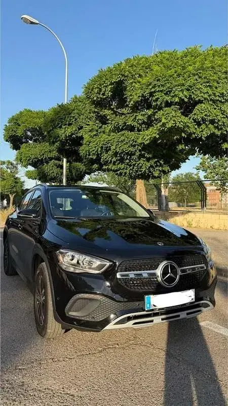 Usado Mercedes GLA250 218 CV (160 kW) 2023 Negro SUV