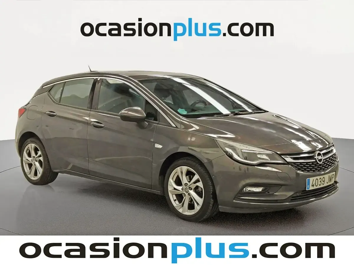 Usado Opel Astra Dynamic 105 CV (77 kW) 2016 Gris Utilitario