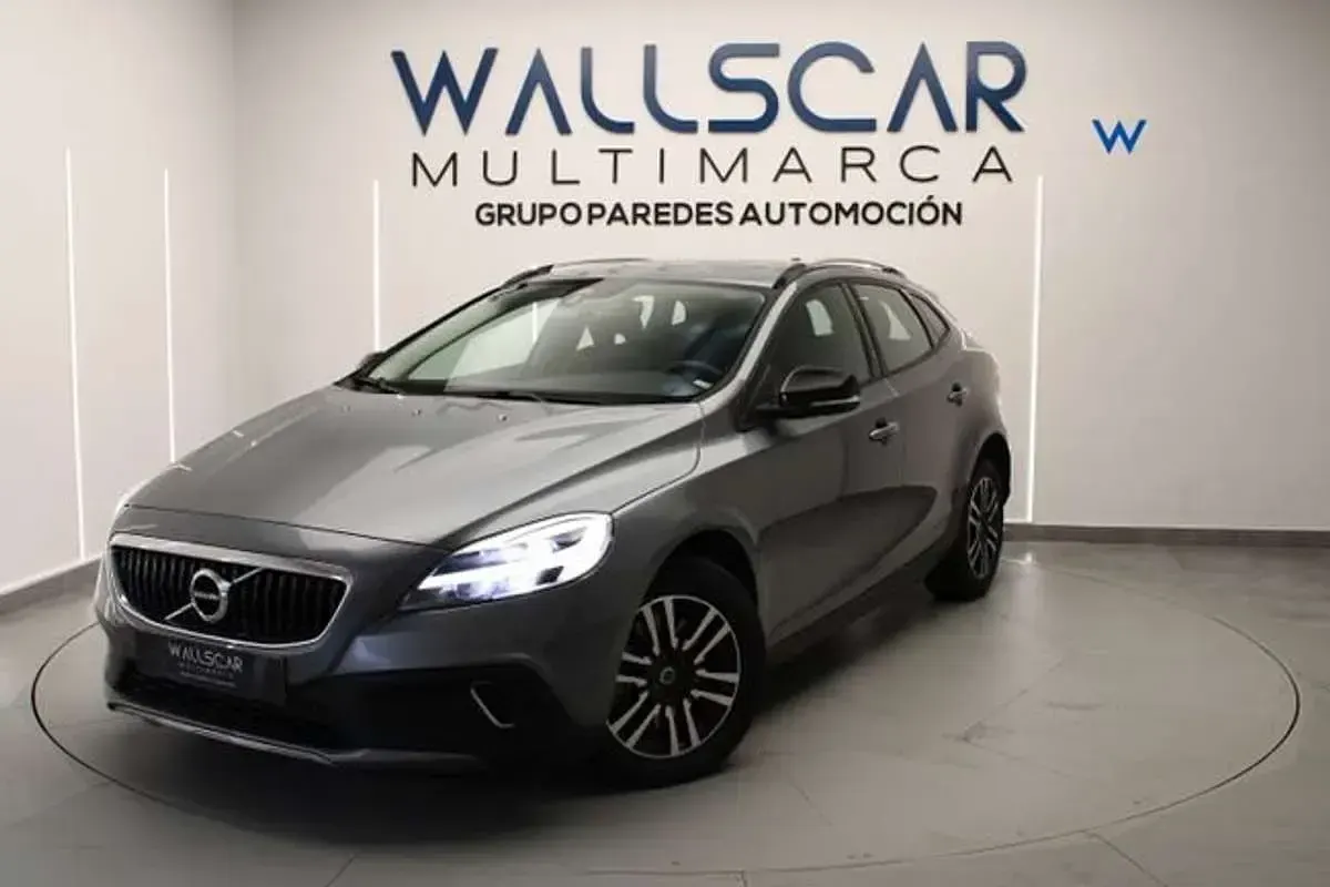 Usado Volvo V40 CC 120 CV (88 kW) 2018 Gris Familiar