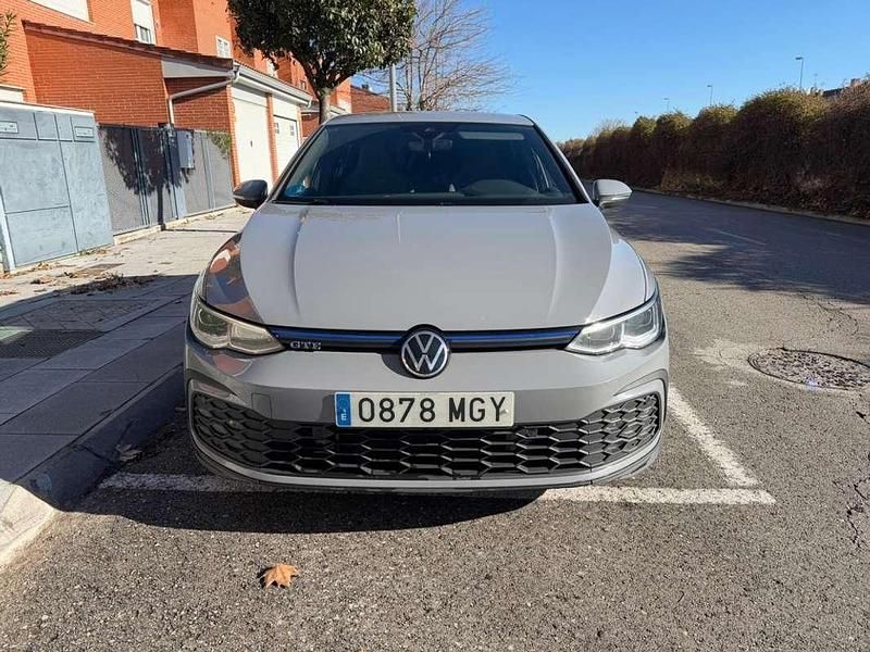 Usado VW Golf VIII GTE 245 CV (180 kW) 2023 Utilitario