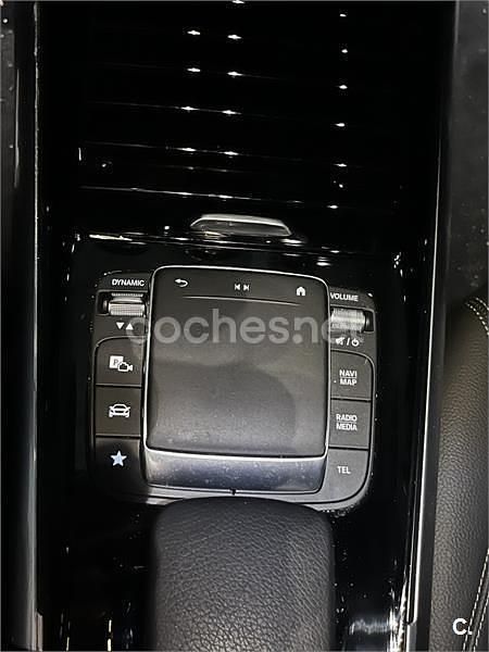 Usado Mercedes GLA200 150 CV (110 kW) 2023 Gris / plata SUV