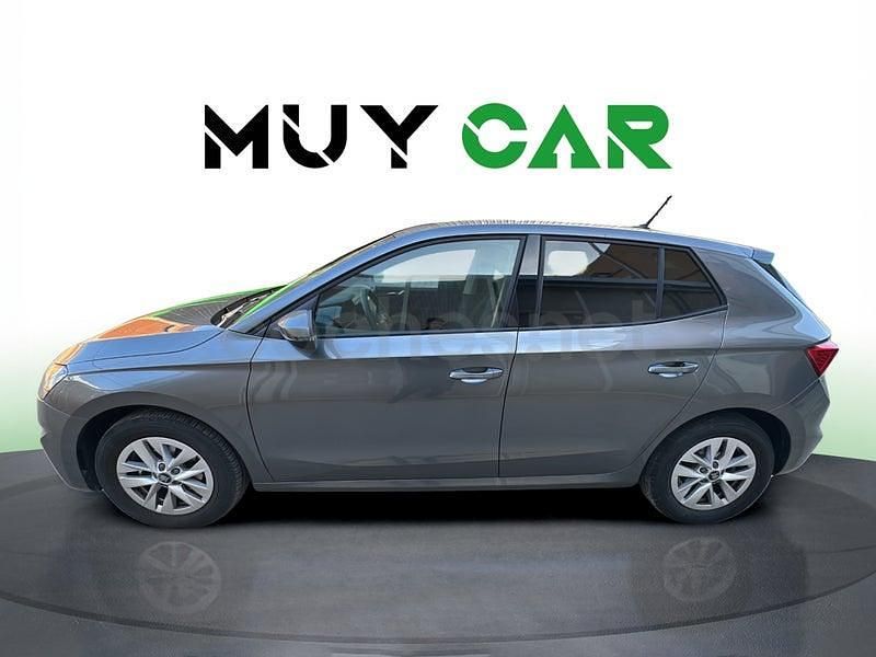 Usado Skoda Fabia Selection 95 CV (69 kW) 2025 Gris Utilitario