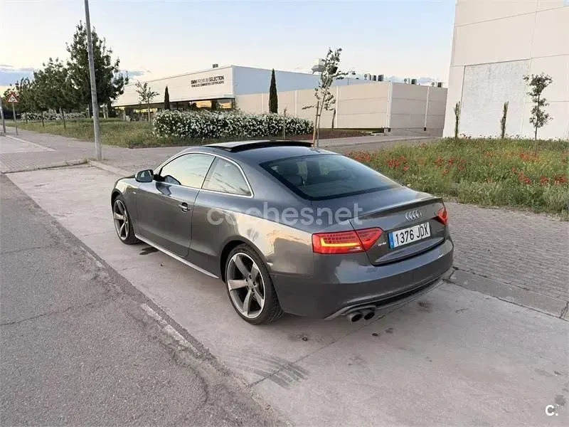 Usado Audi A5 S-Line 225 CV (165 kW) 2015 Gris / plata Coupe