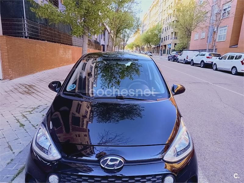Usado Hyundai i10 66 CV (48 kW) 2020 Negro Utilitario