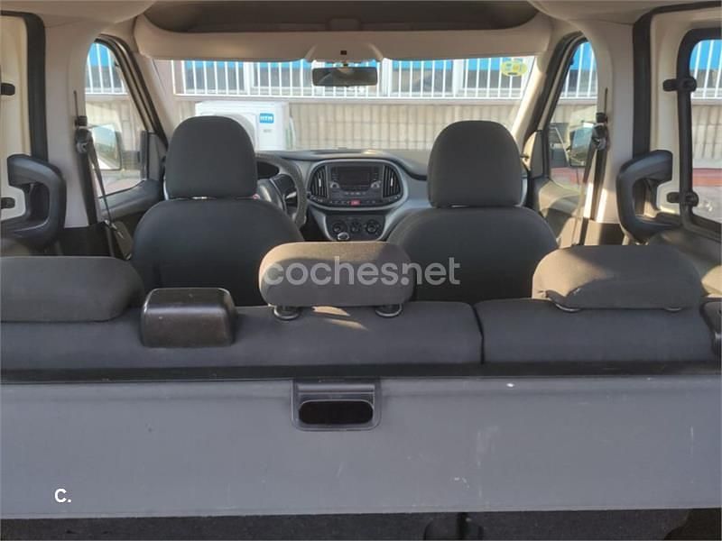 Usado Fiat Doblò Easy 95 CV (69 kW) 2016 Blanco Monovolumen