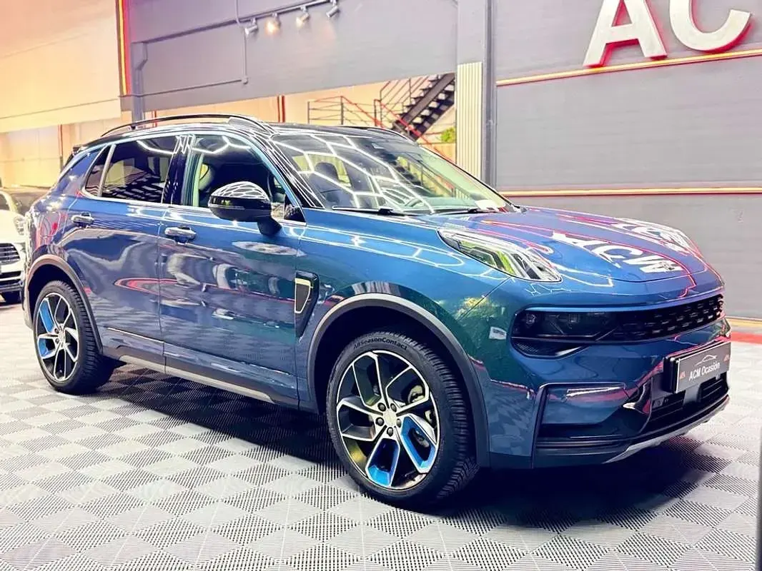 Usado Lynk & Co 01 261 CV (191 kW) 2023 Azul SUV